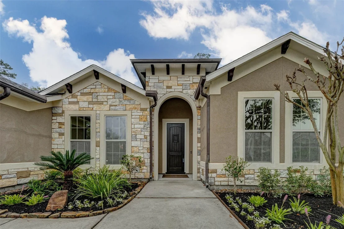 Photo of 28986 Twisted Oak Drive