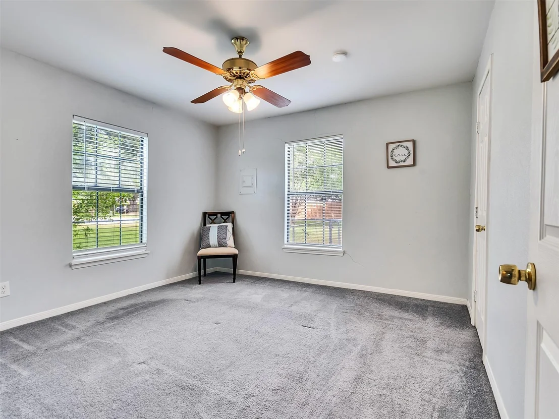 Photo of 905 Bartlett Road