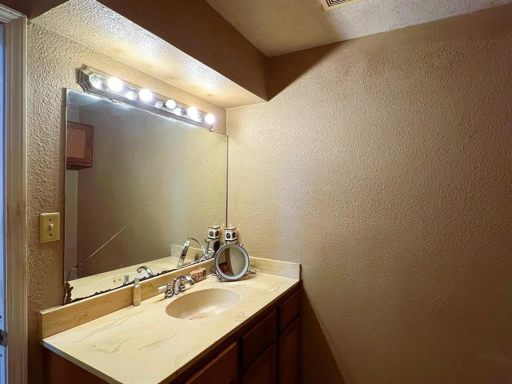 Photo of 15775 Northwood Drive