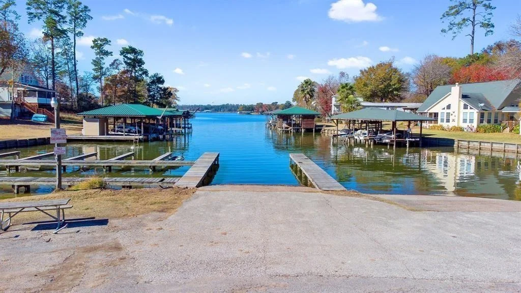 Photo of 225 Peninsula Drive