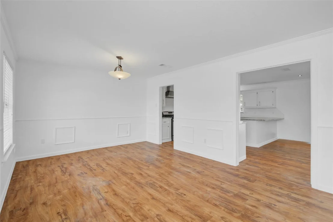 Photo of 1618 W 10th Street