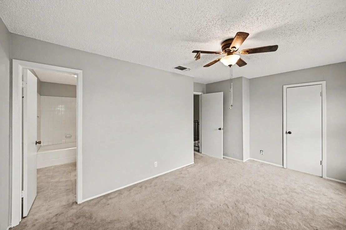 Photo of 8404 Forest Ridge Drive