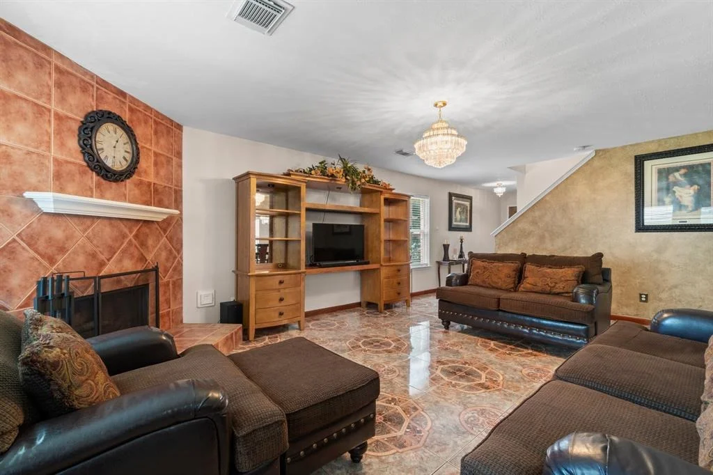 Photo of 16338 North Glade