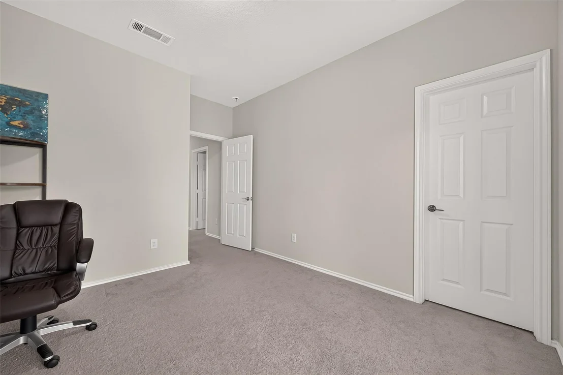 Photo of 8659 Cedardale Park Drive