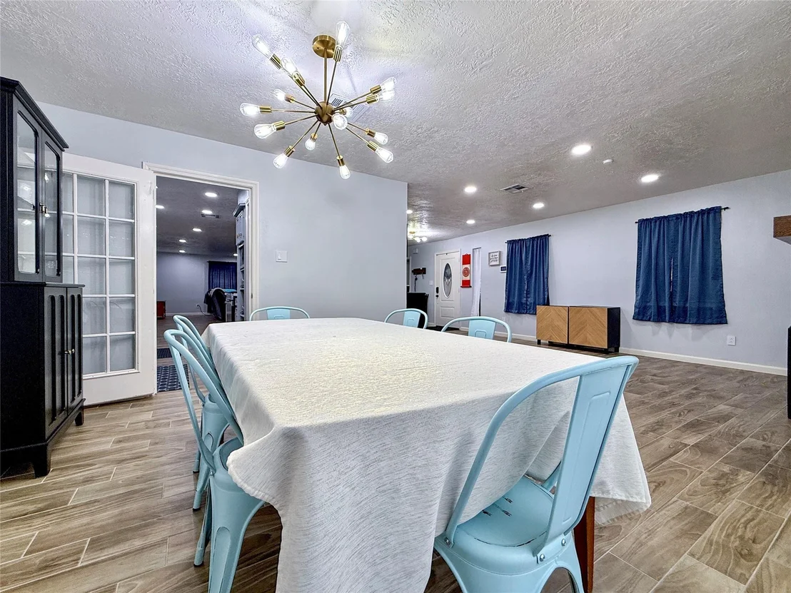 Photo of 7531 Antoine Drive