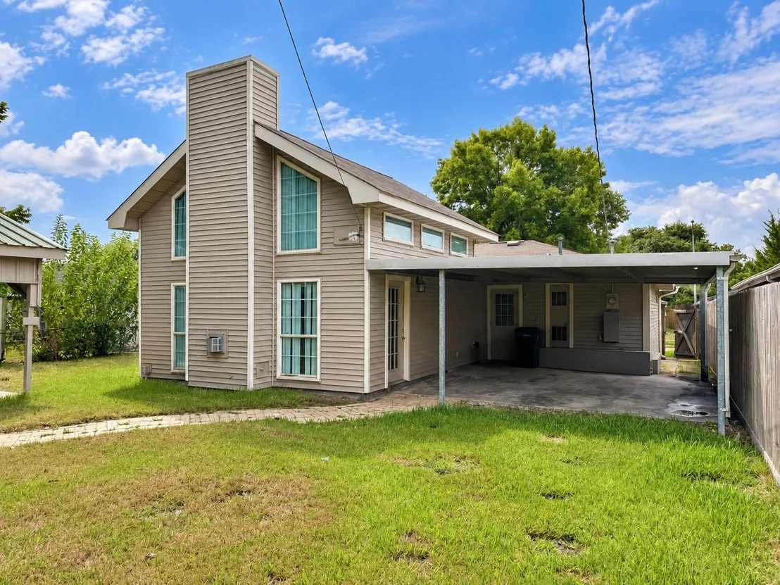 Photo of 2803 Camille Street