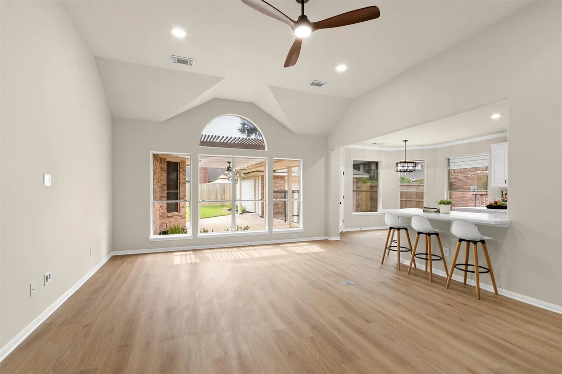 Photo of 19111 Emory Trail