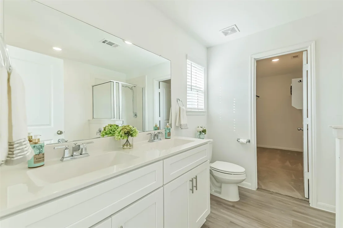 Photo of 25631 Balsamroot Drive