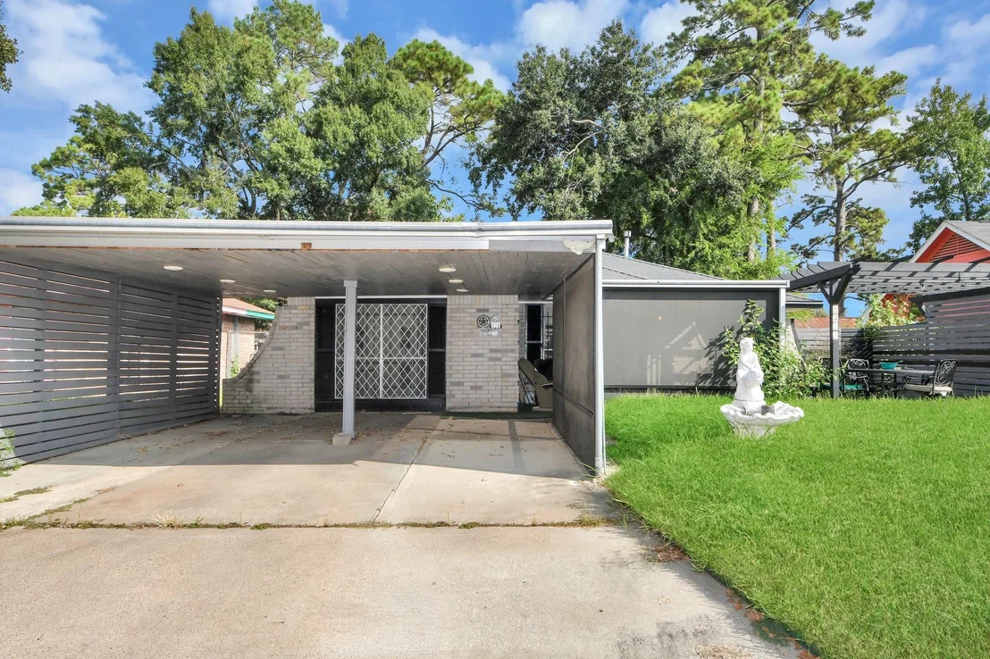 Photo of 6423 Bluestone Drive