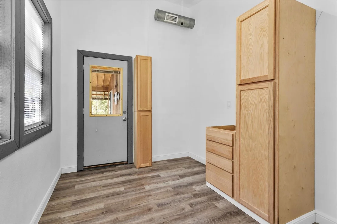 Photo of 5721 Cessna Drive