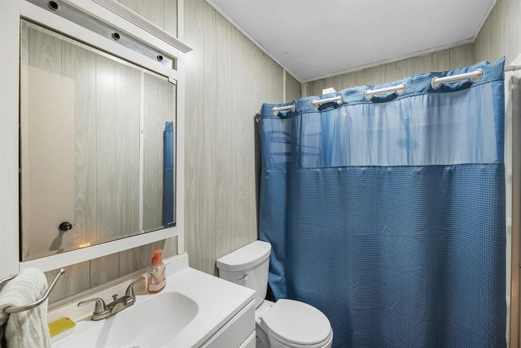 Photo of 100 Oak Ridge Drive
