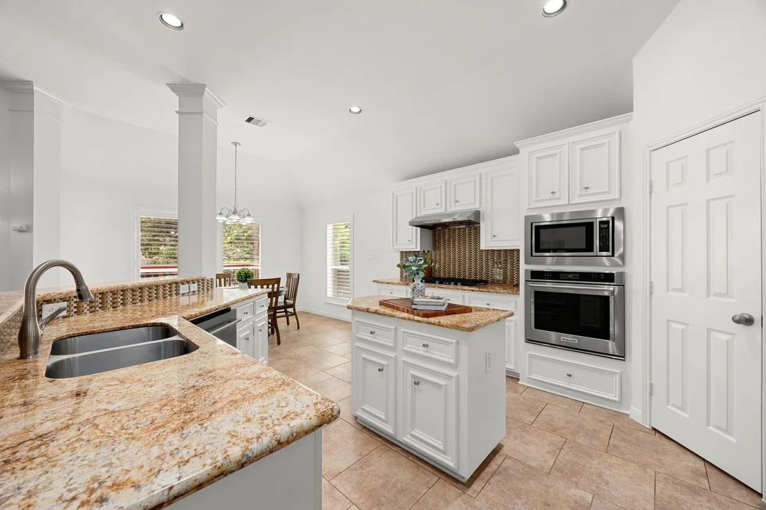 Photo of 4302 Toledo Bend Drive