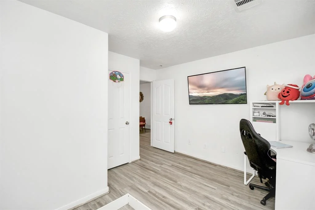 Photo of 1732 Don Alejandro
