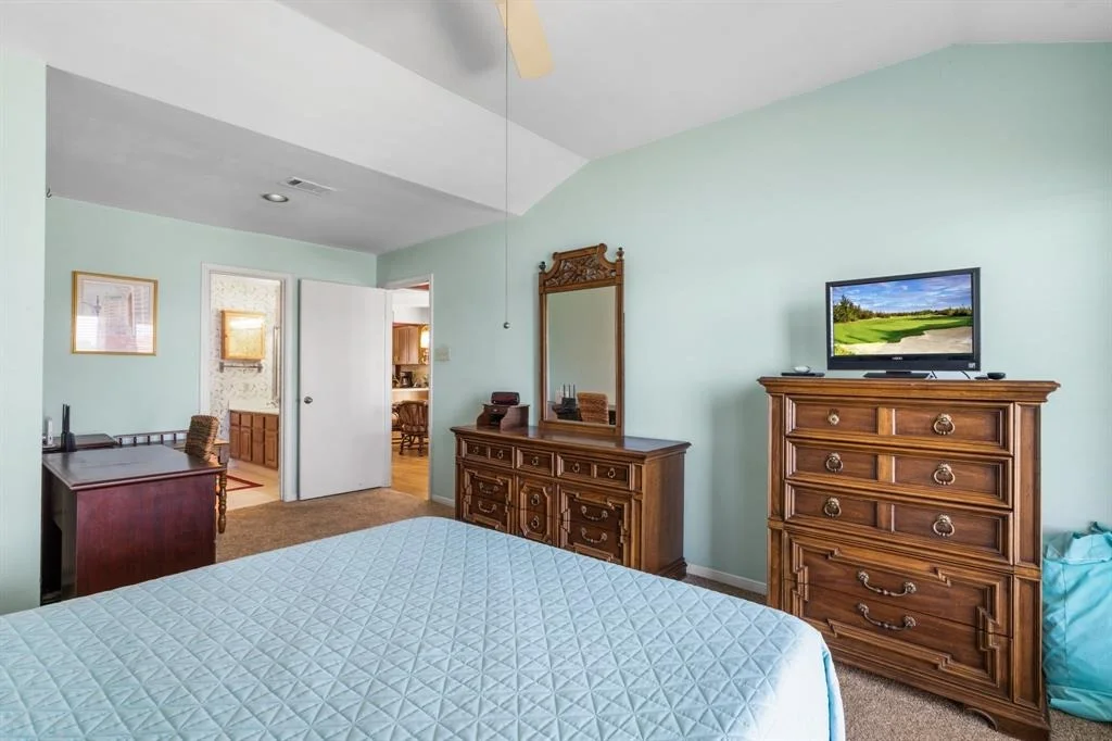 Photo of 112 Cove Point