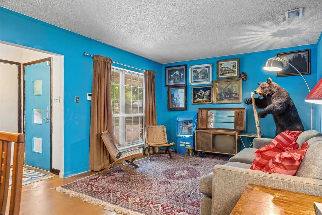 Photo of 3304 Whitepine Drive