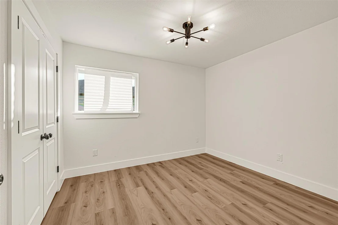 Photo of 5827 Heron Drive