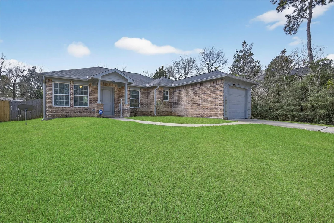 Photo of 3940 Frontier Road