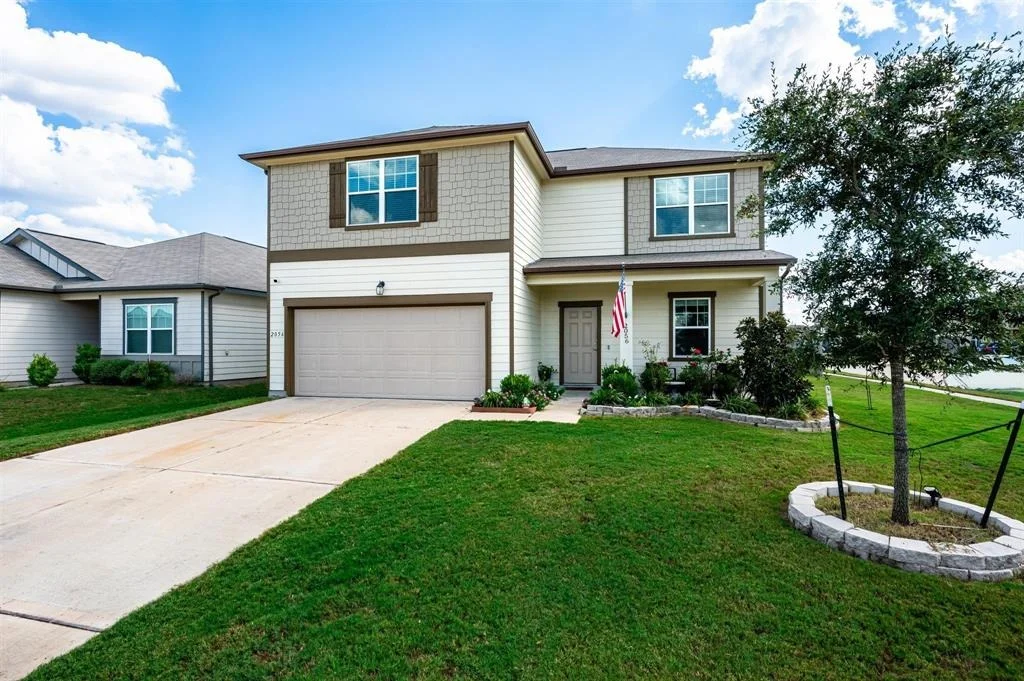 Photo of 2056 Spindletree Lane