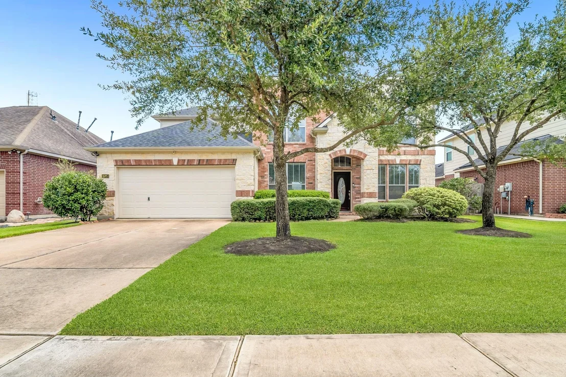Photo of 17414 Elverson Oaks Drive