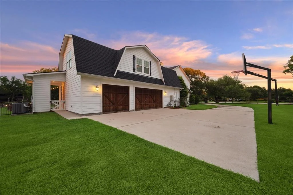 Photo of 1508 Falling Leaf Drive