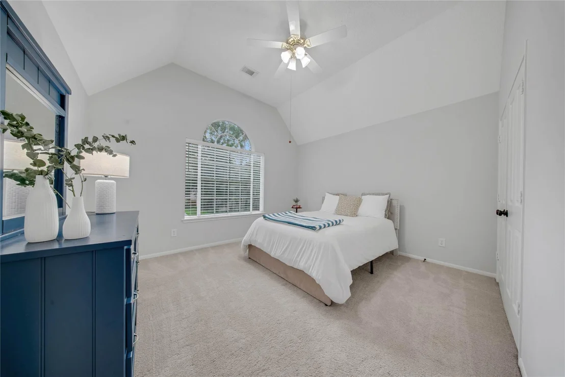 Photo of 79 N Cochrans Green Circle