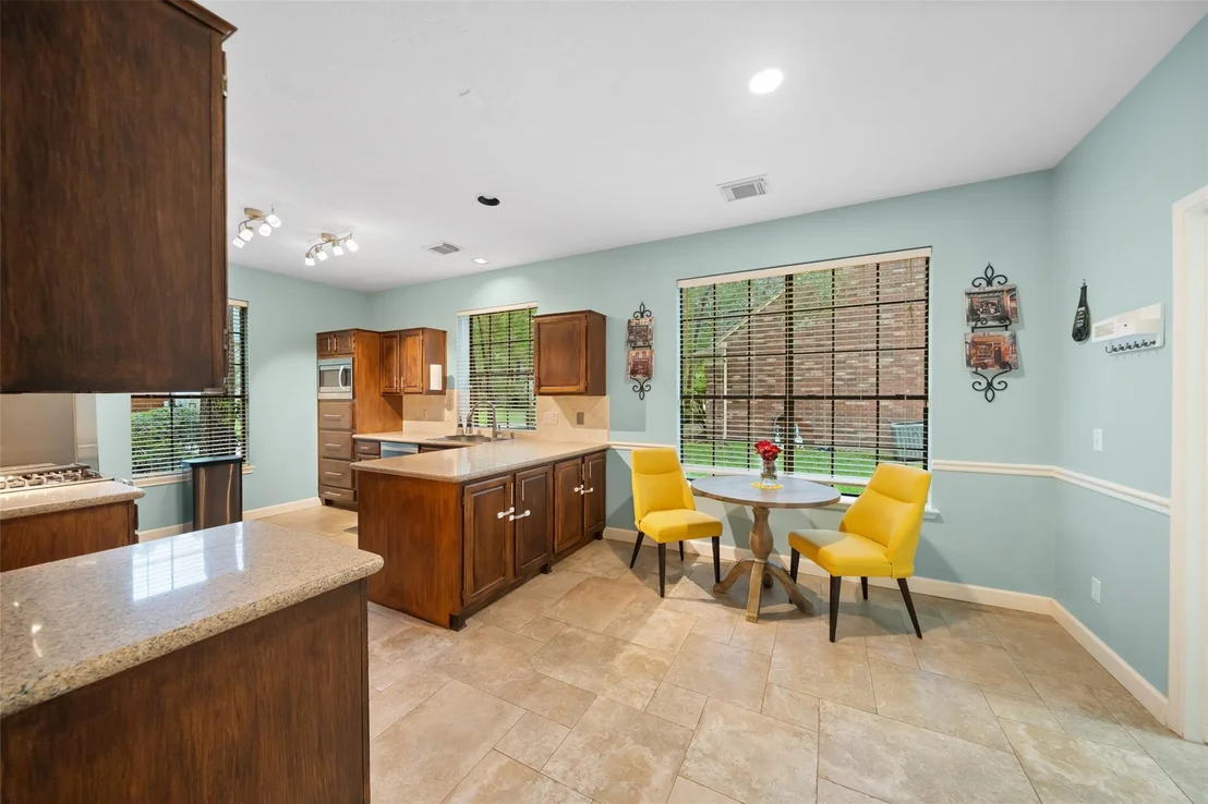 Photo of 84 E Stony End Place
