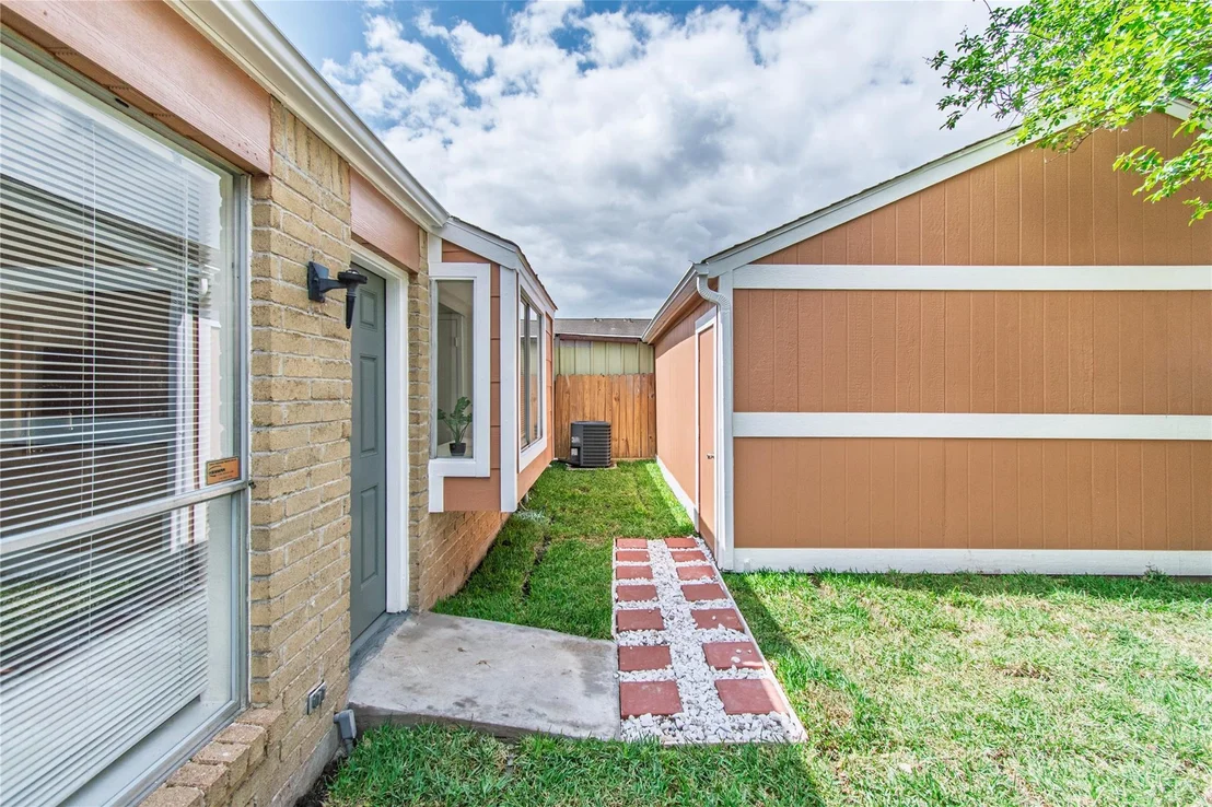 Photo of Unit 8650 at 8650 Maplecrest Drive