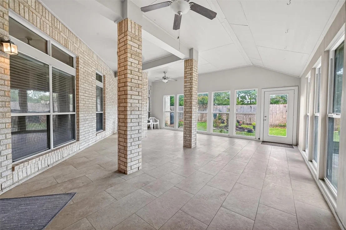 Photo of 1202 Waterside Estates Circle