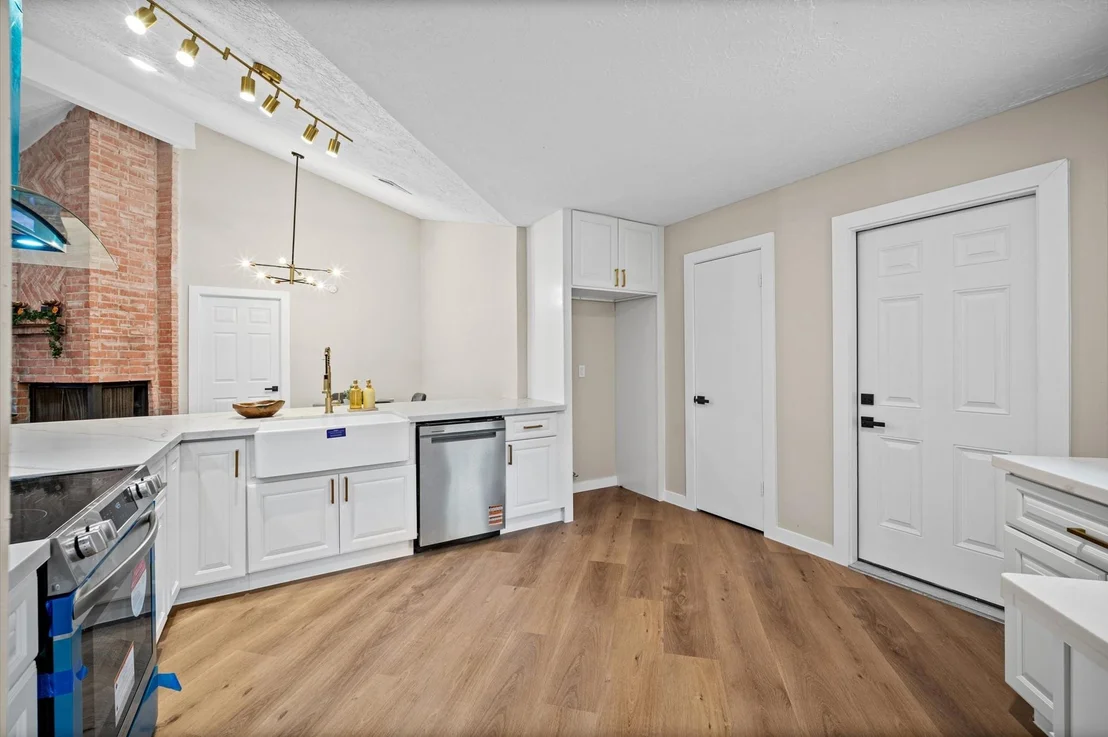 Photo of 4419 Pineville Lane
