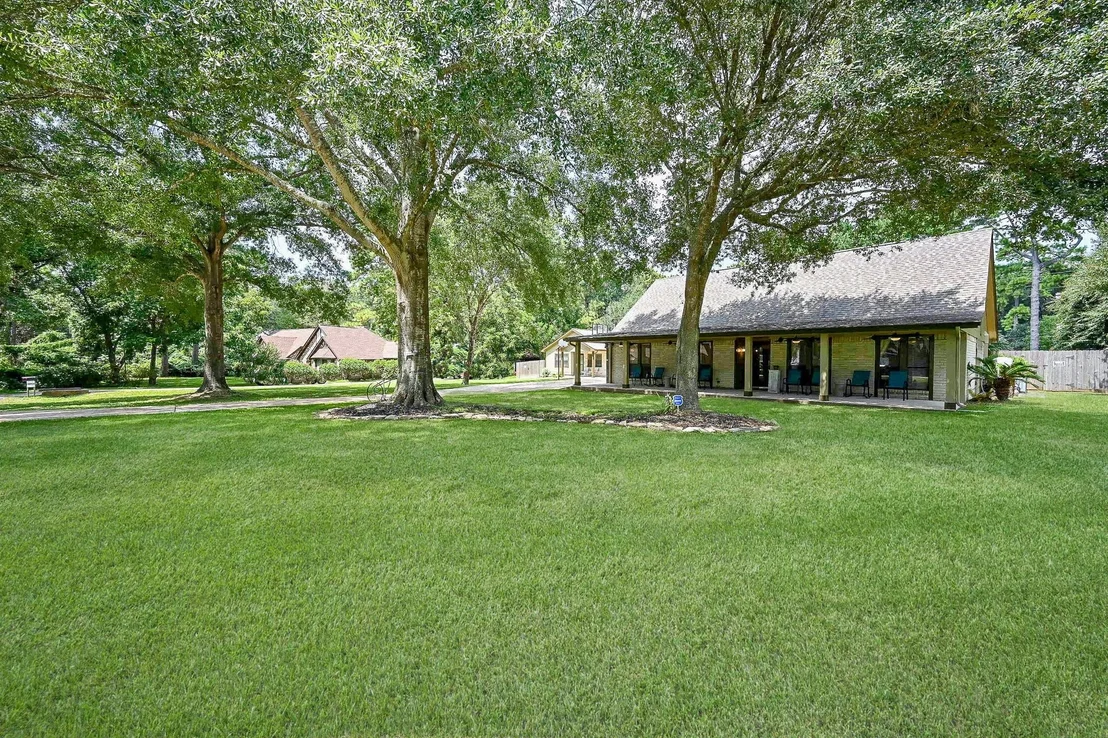 Photo of 18910 Chickadee Lane