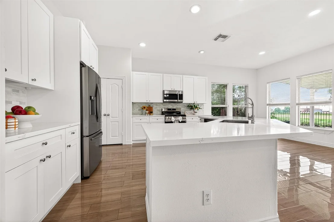 Photo of 7402 Heron Lakes Drive