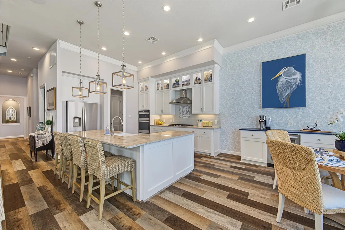 Photo of 2172 Marina Way