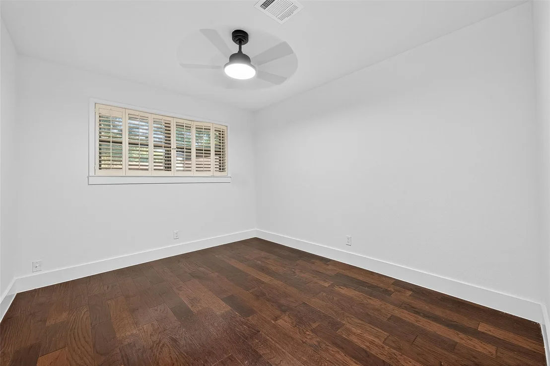 Photo of 9618 Meadowbriar Lane