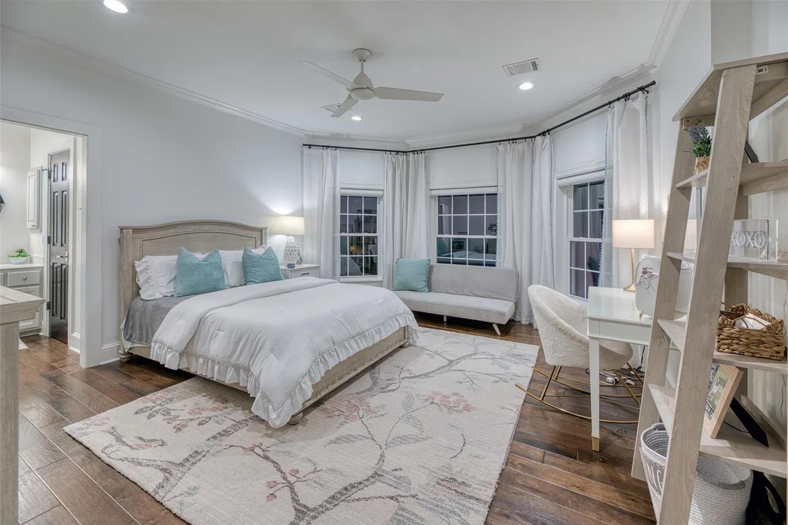 Photo of 923 Chinquapin Place