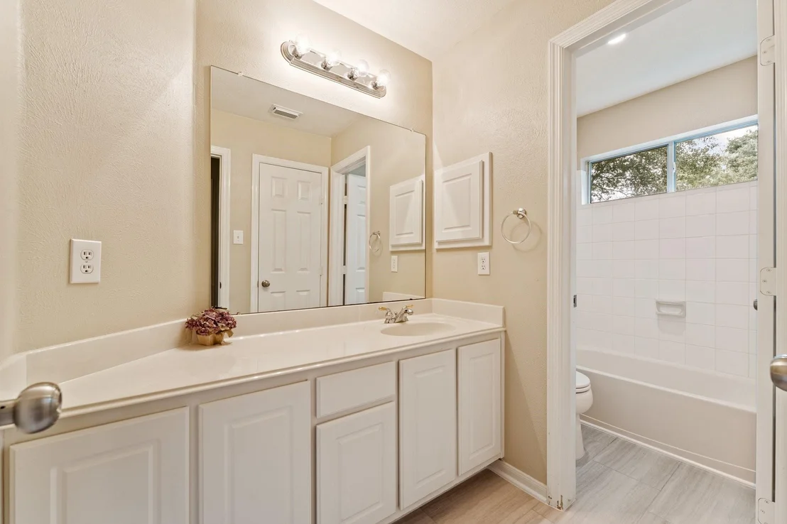 Photo of 71 N Acacia Park Circle