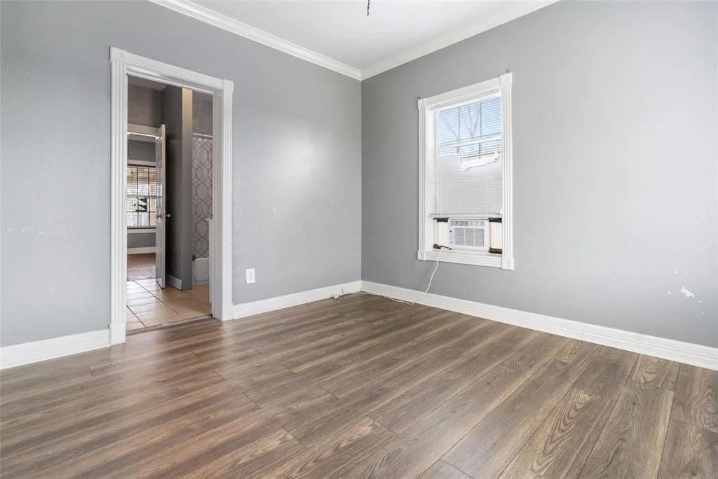 Photo of 710 W 5th Street