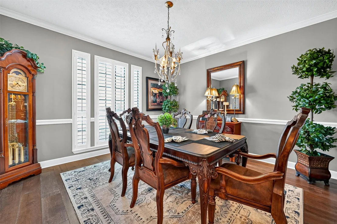 Photo of 5911 Springton Lane