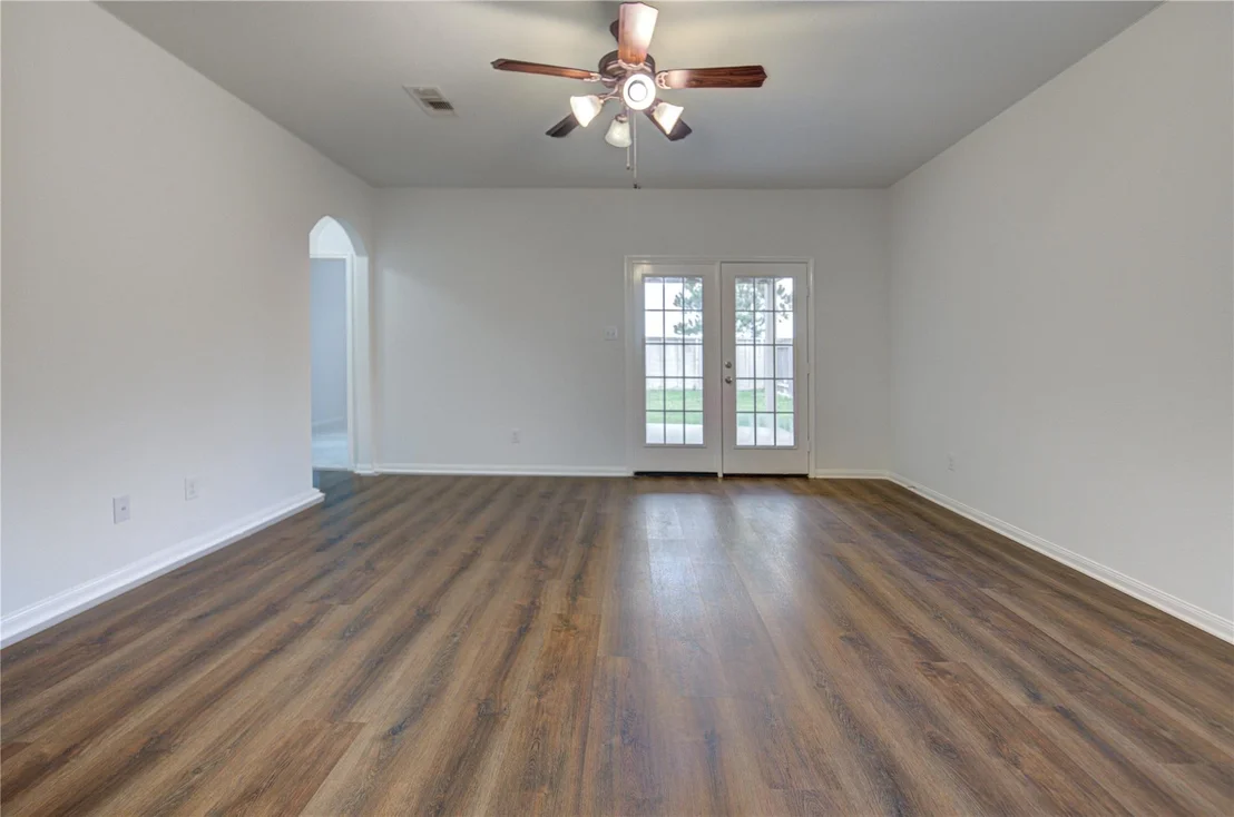Photo of 1033 Texas Timbers Drive