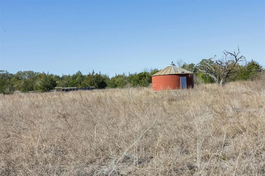 Photo of 2998 E State Highway 237