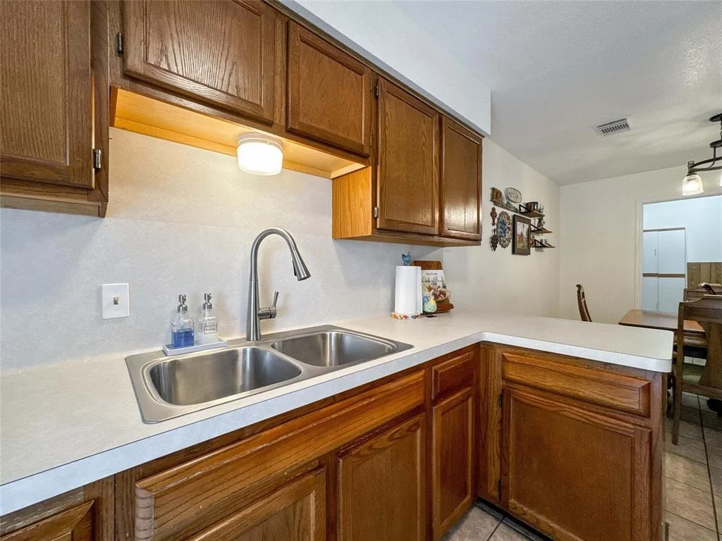 Photo of 6417 Scott Road