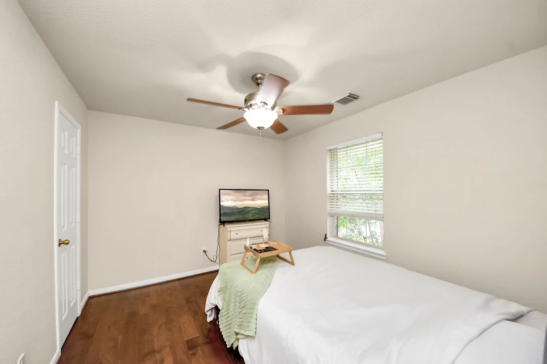 Photo of 21546 Oak Park Trails Drive