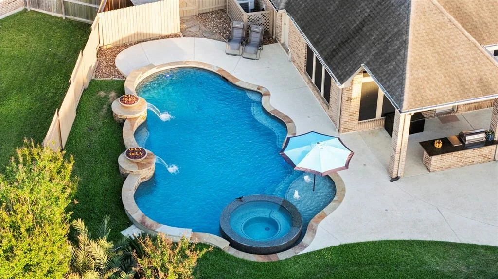 Photo of 26919 Wolfs Hill Lane