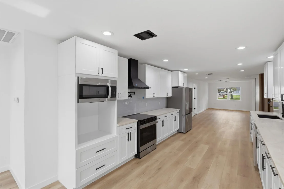 Photo of 4829 Willowbend Boulevard