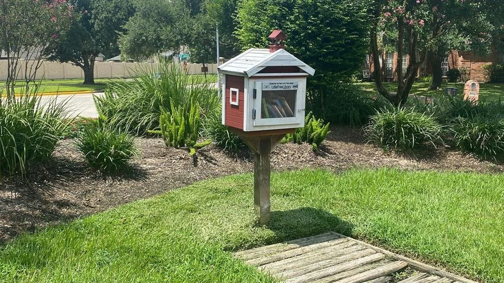 Photo of 17102 Oak Dale Drive
