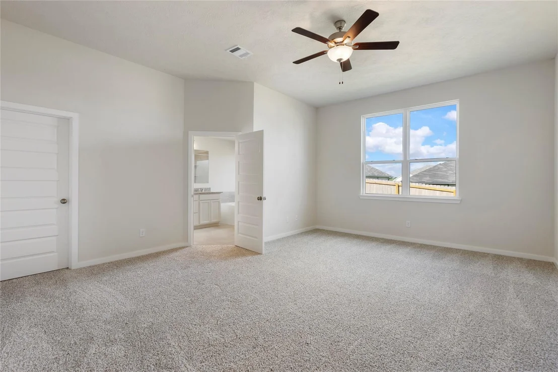Photo of 1453 Lake Ridge Drive
