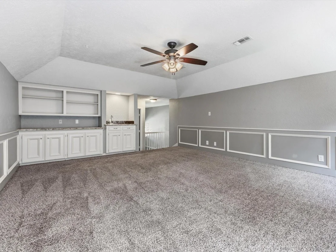 Photo of 18310 Lake Oaks Drive