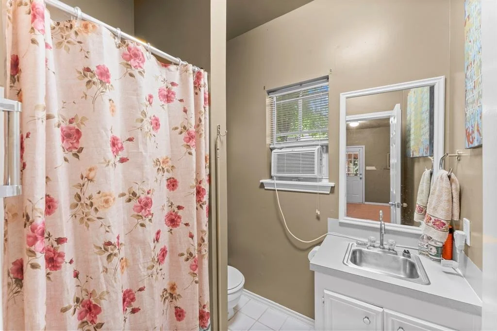 Photo of 427 Heather Lane