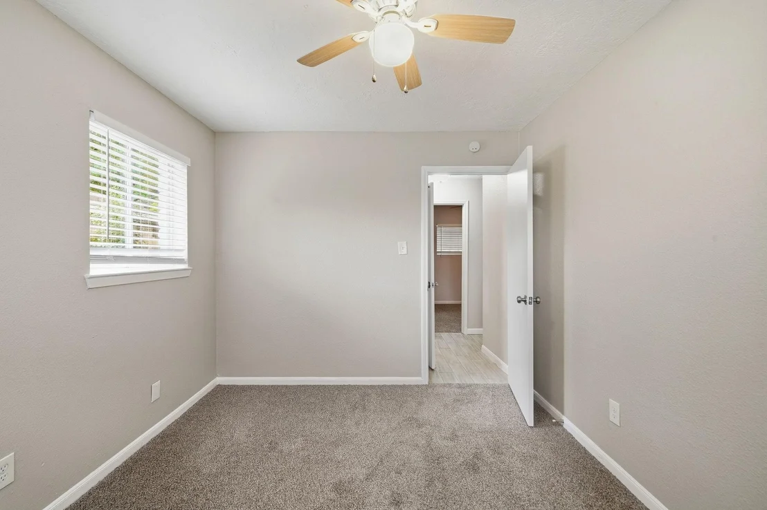 Photo of 5809 Melanite Avenue