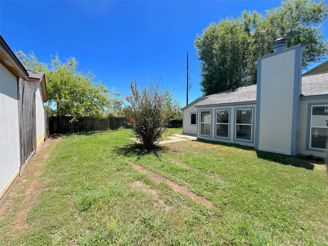 Photo of 7507 Alcomita Drive