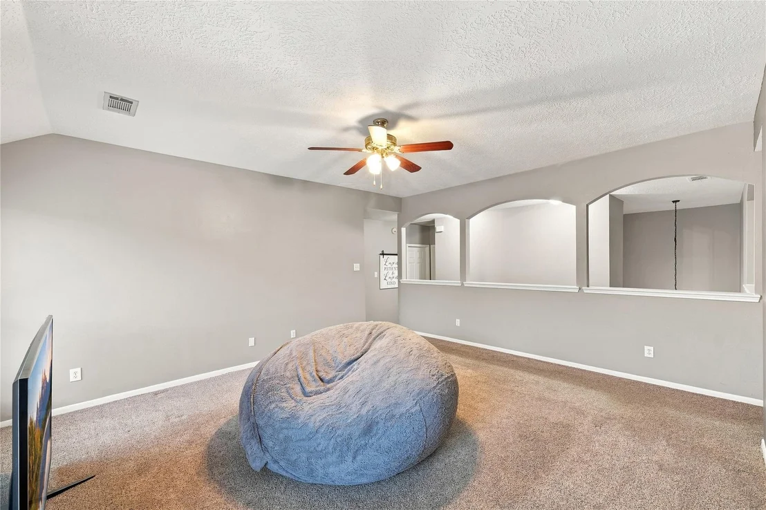 Photo of 10827 Oak Acres Drive